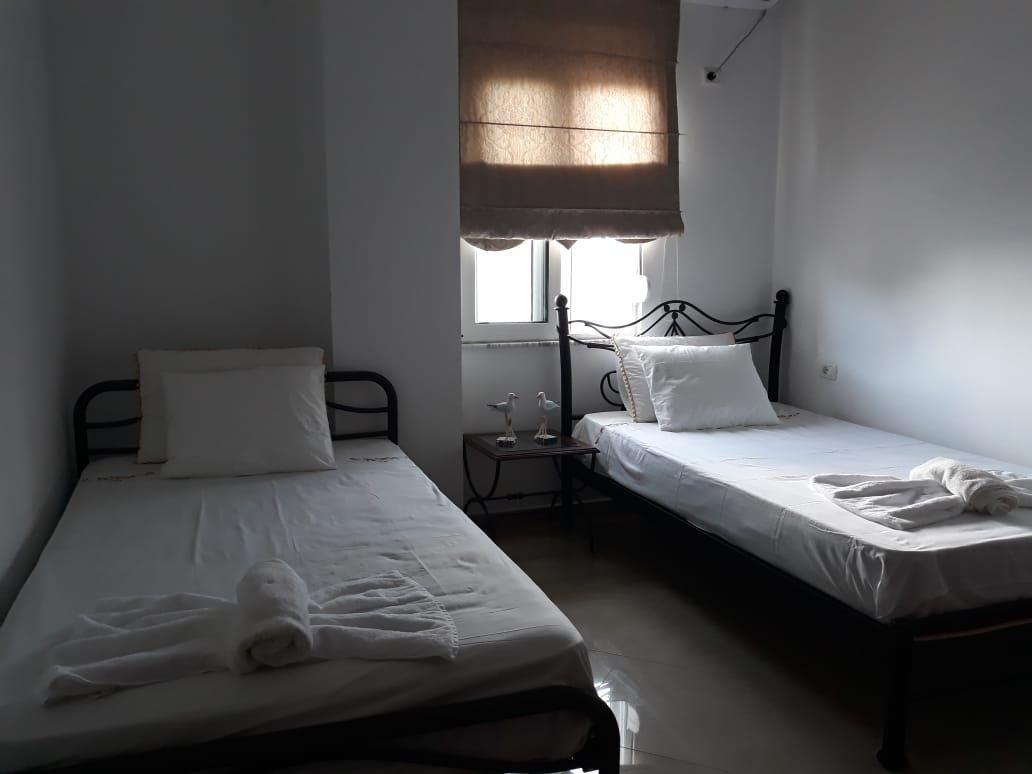 Alex Apartments Sarandë 外观 照片